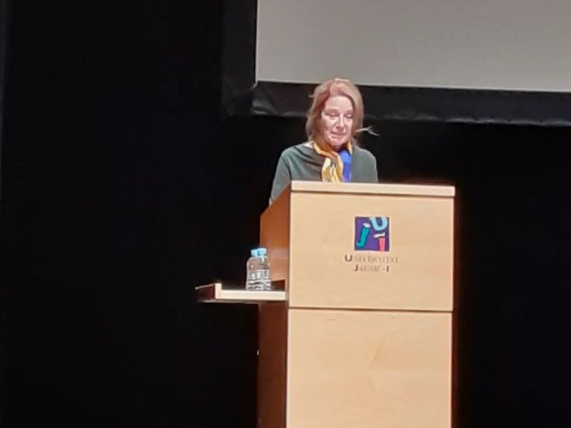 Imma Puig Vicent rep la distinció al treball social i d’igualtat de gènere a la Universitat Jaume I – UJI