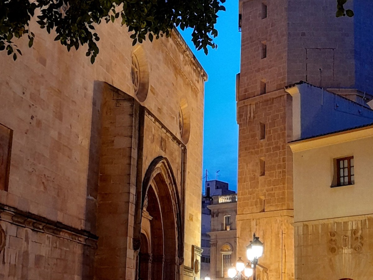 Adeu. Tot anirà bé!